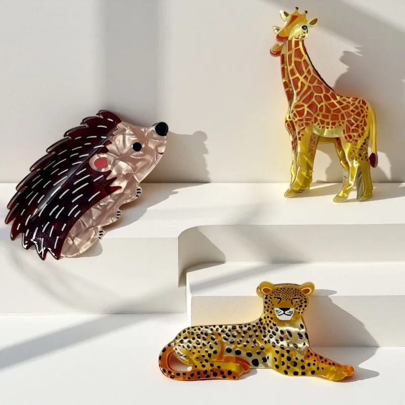 Animal Hair Claw Clip Cute Giraffe Hedgehog Leopard Jaw Clips Non Slip Large Hair Grab Barrettes Women Fashion Hair Accessories