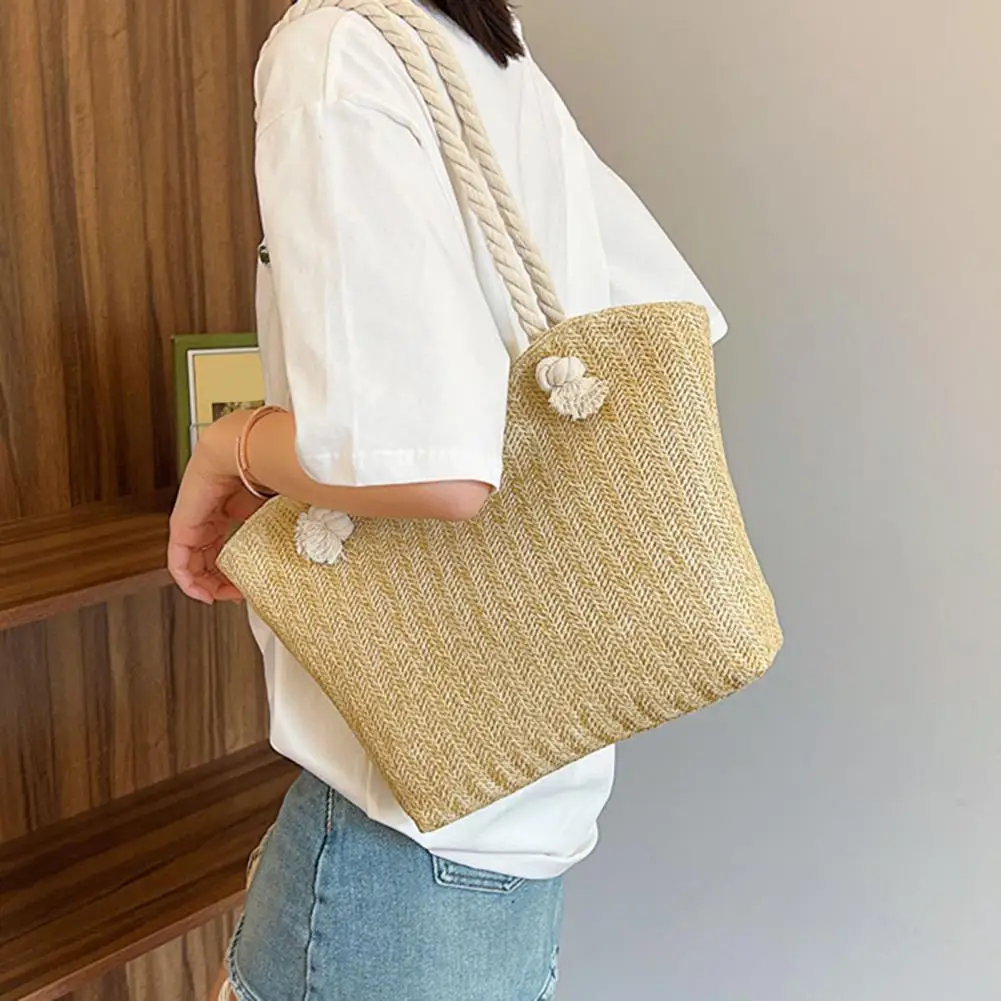 

Straw Woven Shoulder Bag Women Large Capacity Tote Bag with Zipper Closure Beach Shoulder Bag for Daily Errands Commuting Vacati