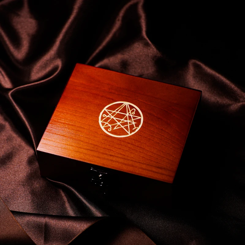 7 loch Holz Würfel Box Karton Würfel Fall Dnd Würfel Halter Rechteck Holz Würfel Lagerung Schmuck Perlen Boxen D & D RGP Benutzerdefinierte Geschenke