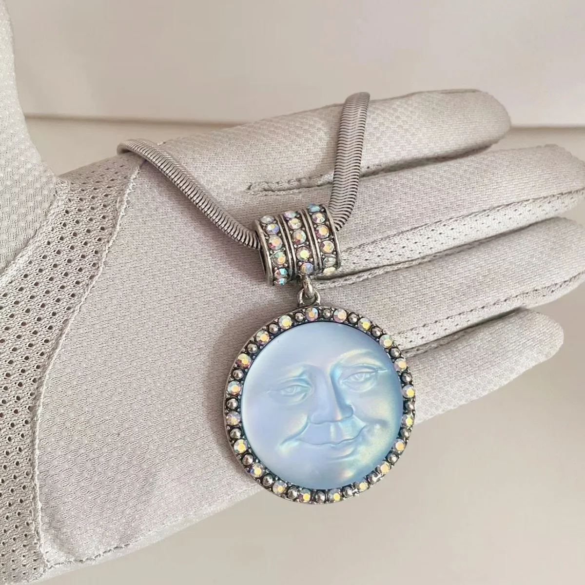 

MITTO FASHION JEWELRIES AND HIGH-END ACCESSORIES STAINLESS STEEL FLAT SNAKE CHAIN MOON FACE GODDESS PENDANT NECKLACE FOR WOMEN