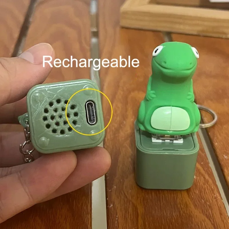 Cute Lizard Button Keychain Funny Lizard Sounds And Flash Effects Rechargeable Portable Stress Relief Fidget Toy 2 Styles