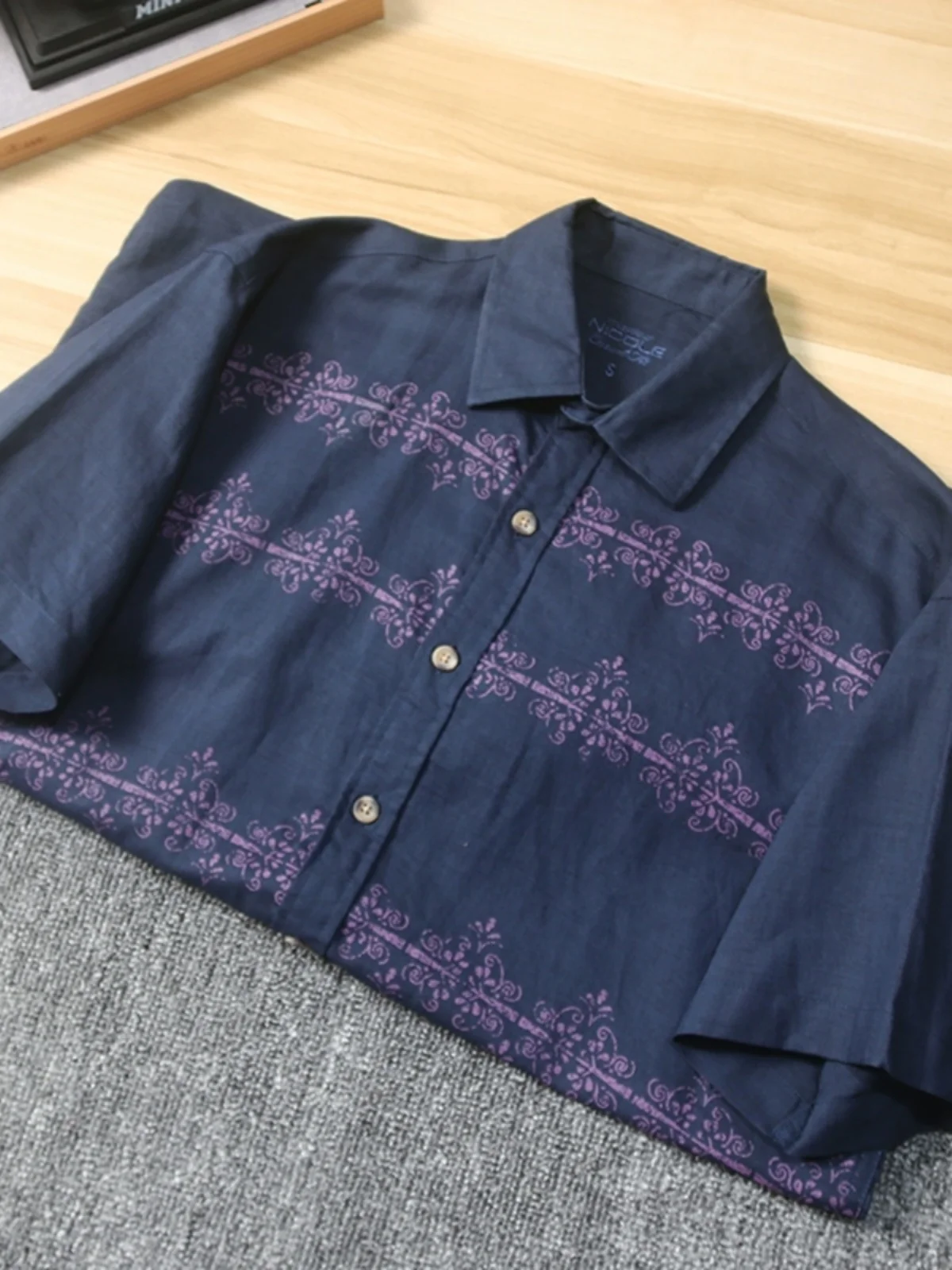 Men's American Retro Cotton Linen ort Sve irt Breathable Moisture Absorbent Summer Faion Casual Stand Fit Long Sl...