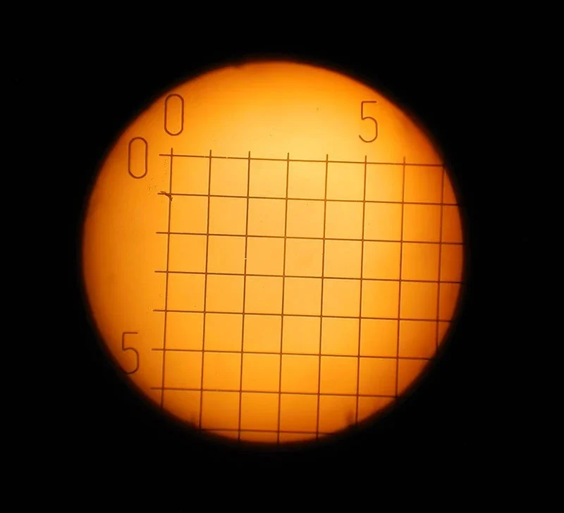 2 Stück DIV 0,2 mm Mikroskop-Kalibrierlinial aus Glas, Mikrometer für biologische Messungen, Kalibrierlineal – Detail 4