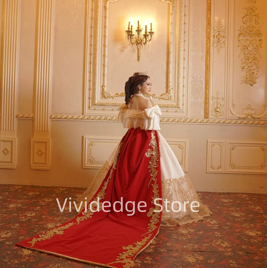 Robe de Bal Vintage Rouge et Or Personnalisée, Tenue de Soirée Victorienne