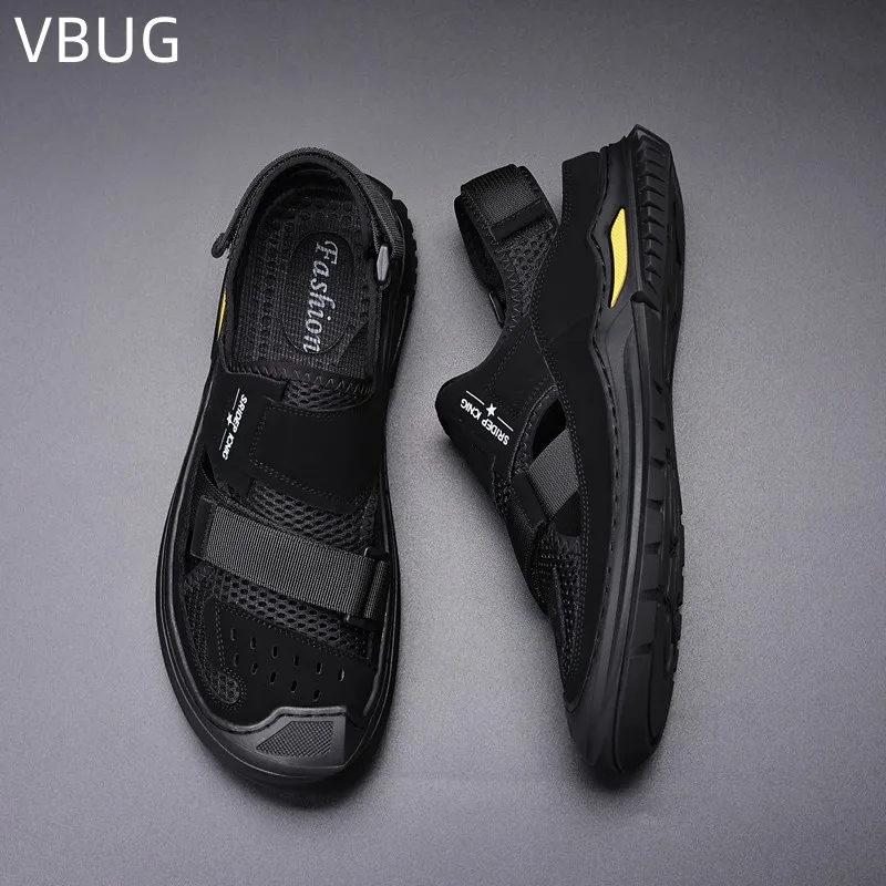 Men\'s Flying Weaving Hollow Out Outdoor Casual Baotou Sandals Breathable Sports Leisure Outdoor Shoes Non-slip Massage Beach