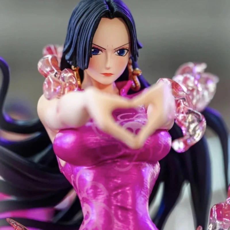 ワンピース 24 センチメートルボア・ハンコックアニメキャラクターモデル GK アクションフィギュアハートサイン像周辺おもちゃデスクトップ装飾少年ギフト