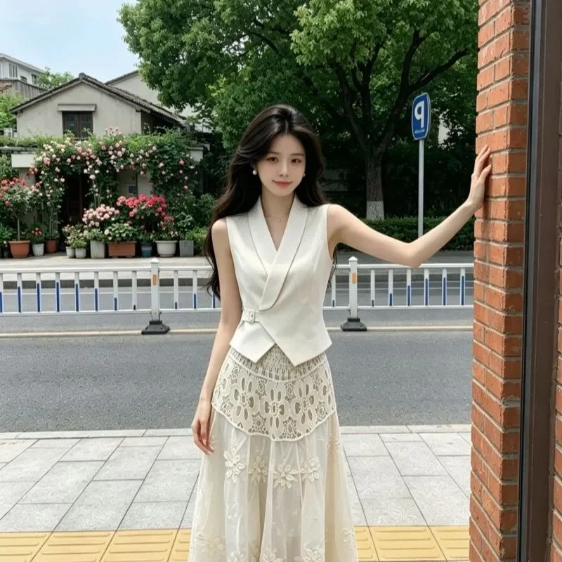 Elegant Women Two Piece Set Sleeveless V Neck Slim Vest Hollow Crochet High Waist Mesh Skirt Summer Daily Outfit