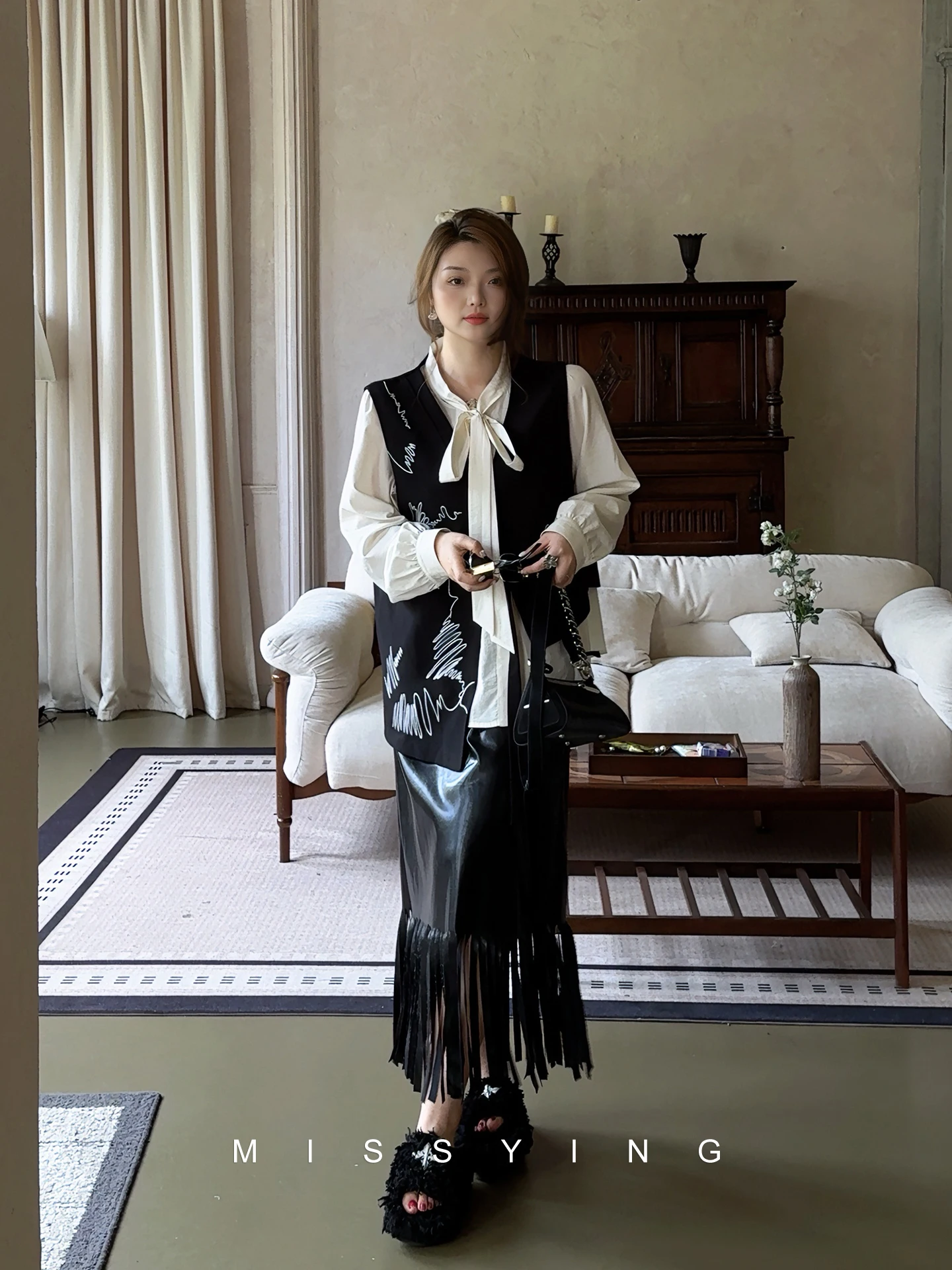 

Miss ng, женский черный новый китайский жилет больших размеров, осенний дизайн, сенсация, высокая талия, прямой крой, поездка на работу, мода