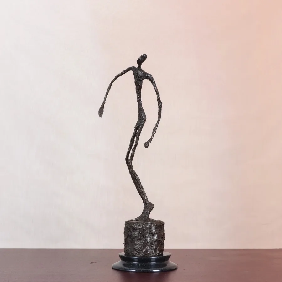 Bronze Giacometti Art Falling Man Statue Copper Famous Abstract Sculpture Replica Handicrafts for Home Decor Festival Gift