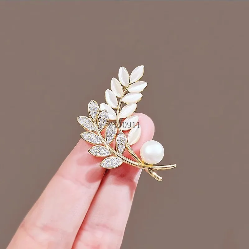 High-end real gold electroplated opal wheat ear pearl brooch women's suit jacket coat corsage