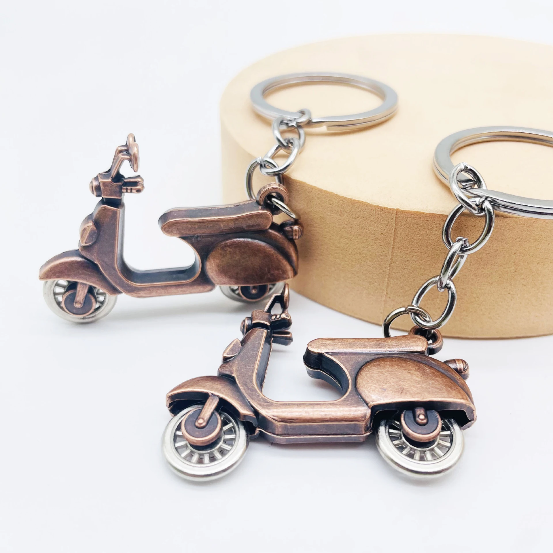 3D Motorcycle Scooter Keychain Classic Electric Vehicle Pendant Keyfob For Men Women Making DIY Jewelry Keyring Gift Bag Charm
