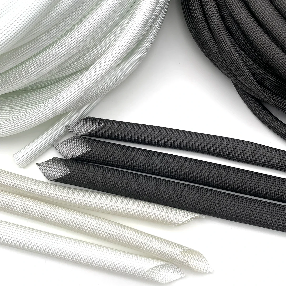 Black/white 600 Degree Fiberglass Sleeve with Inner Diameter of 0.5-35mm for Electric Heating Equipment Circuit Protection