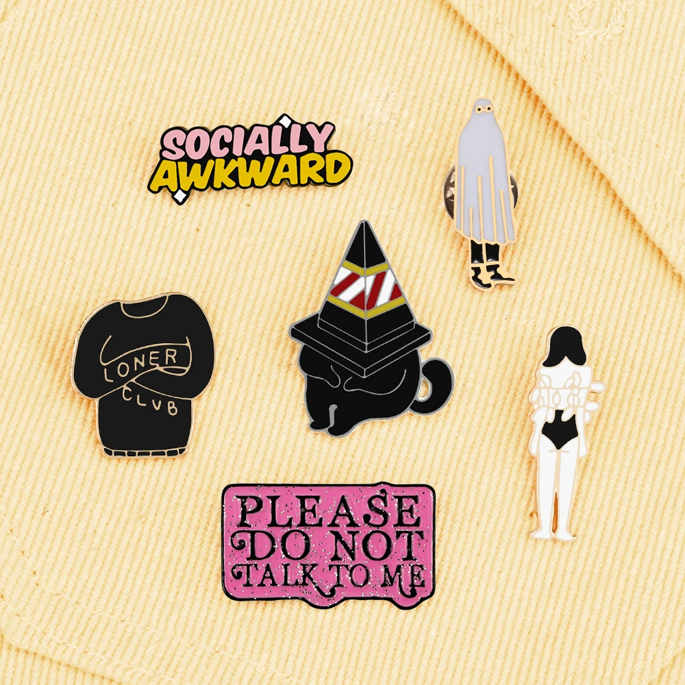 Socially Awkward Enamel Pin Loner Club Please Don't Talk To Me Brooches Women Men Jeans Coat Lapel Pin Jewelry Gift for Friend