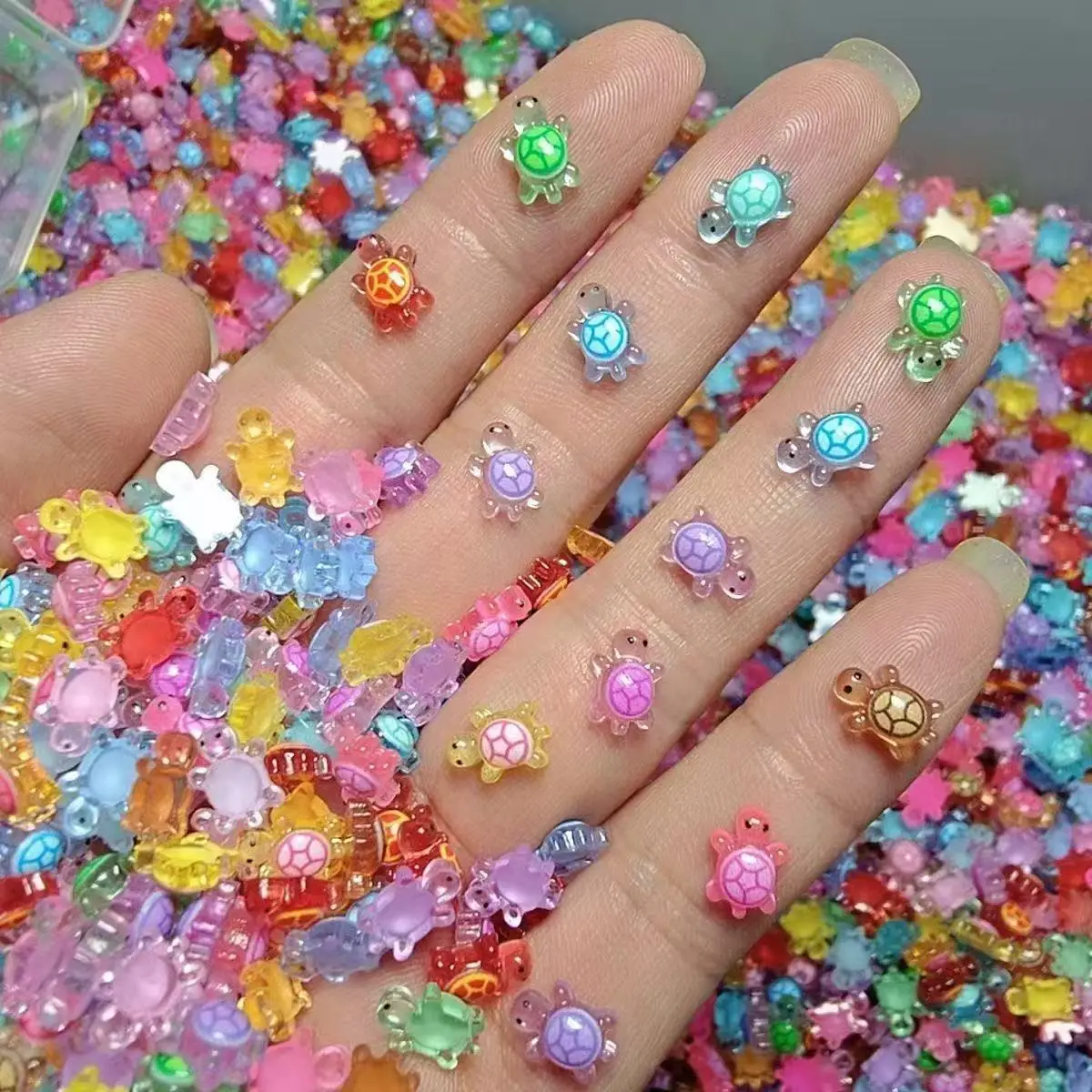 50 stks Kleurrijke Mini Schildpadden Nagel Charmes Kawaii Accessoires 3D Plaksteen Hars Nail Art Decoraties Supply DIY Leuke Nail Art Onderdelen