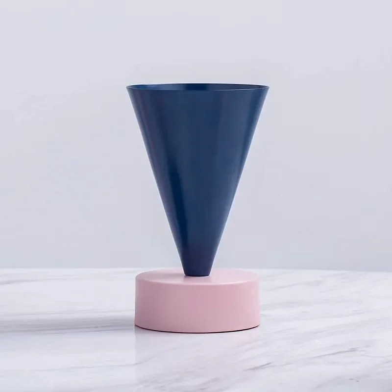 Creative Creative Metallic Colored Vase Geometric Triangle Flower Vase Flower Arrangement Accessories Terrarium Home Decoration