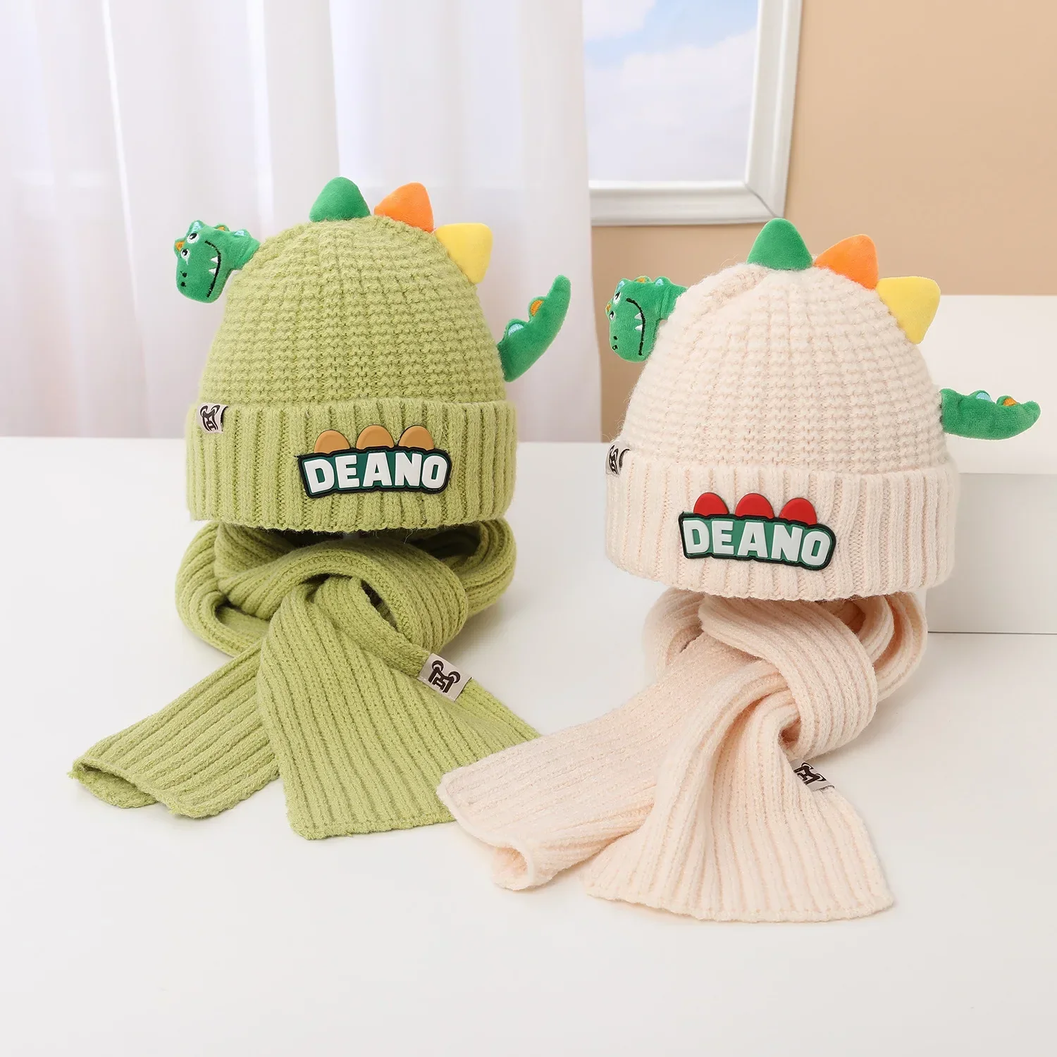 

Autumn and Winter Dinosaur Cute Woolen Hat 2-8 Years Old Boys Knitted Hat Child Hat and Scarf Two-piece Set Baby Hat