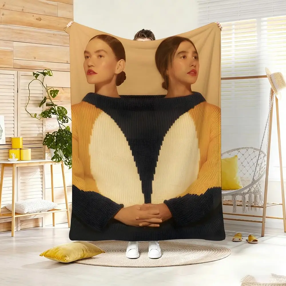 Brazilian Folk A-Anavitoria Throw Lightweight 240g Flannel Blanket Soft Skin-friendly for Summer Cooling