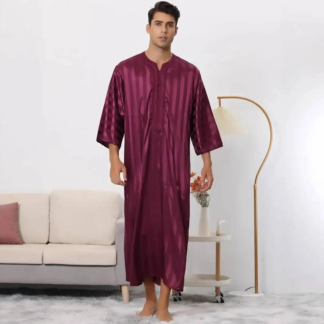 2025 New Moroccan Dubai Clothing Striped Robe with Embroidered Saudi Arabia on Middle Sleeve Ramadan Dubai Luxury Islam Elegant