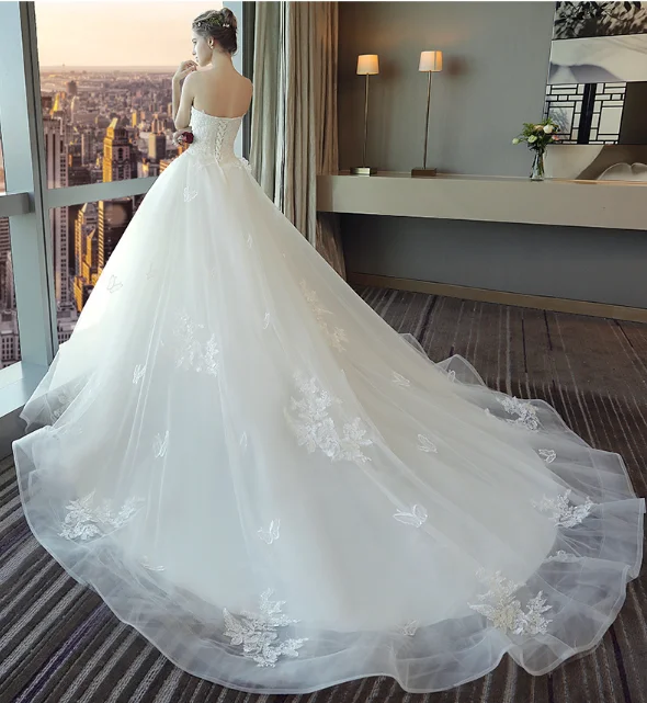 Strapless V Notch Lace Ball Gown Wedding Dress Butterfly Applique Tulle Long Train Corset White Bridal Gown Vestido De Novia