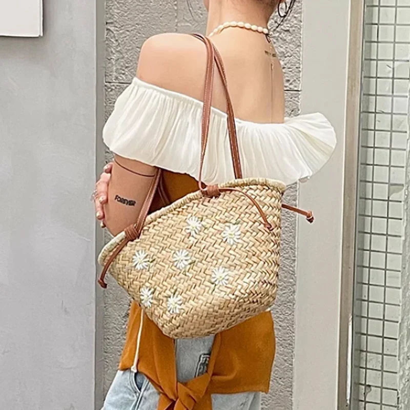 

Casual Natural Straw Shoulder Woven Women Handbags Summer Beach Bali Straw Bag Lady Travel Embroidery Purse
