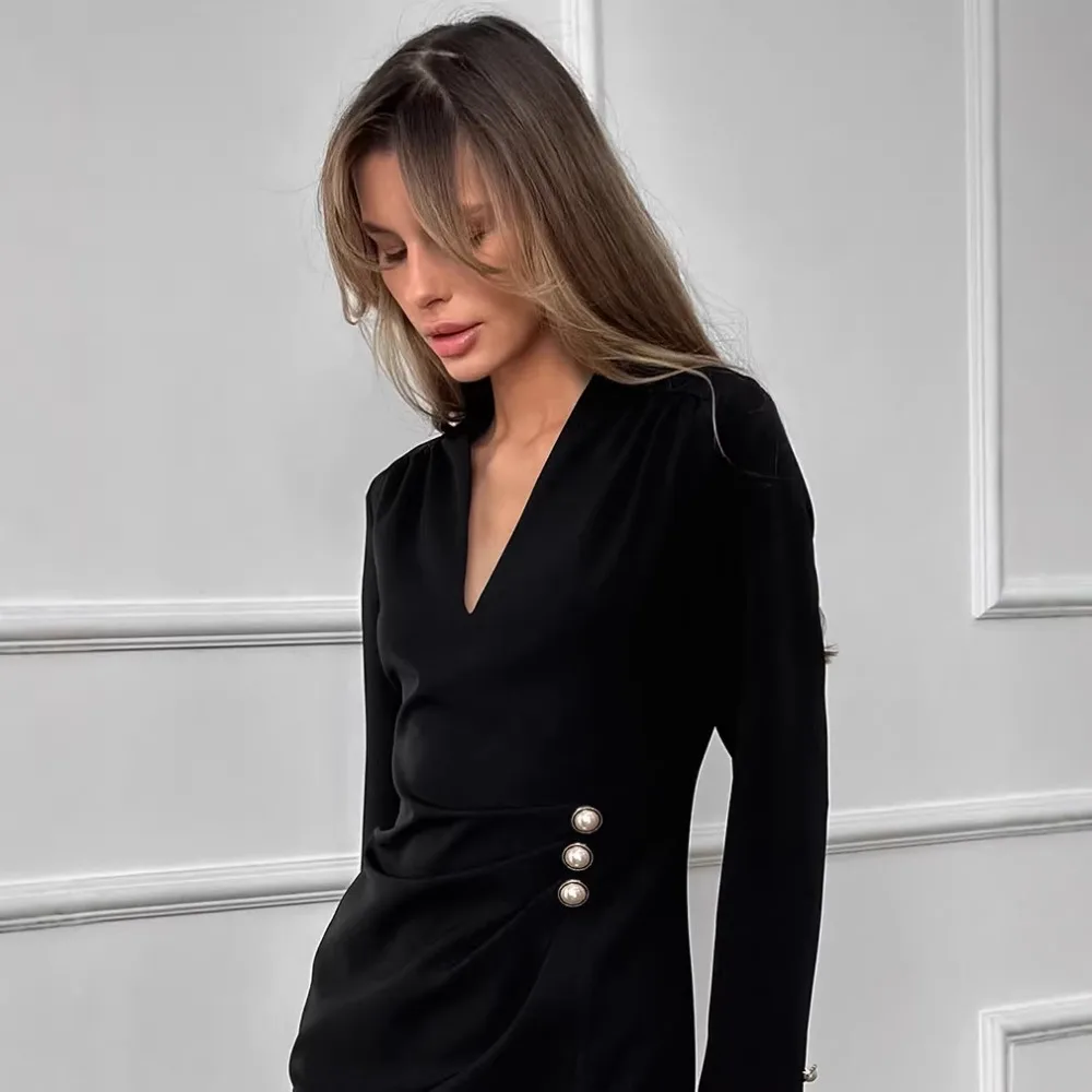 TWOTWINSTYLE Elegant Commuting Bodycon Dress for Women V Neck Long Sleeve Pearl Buttons Design Fashion Midi Shirt Dresses Female