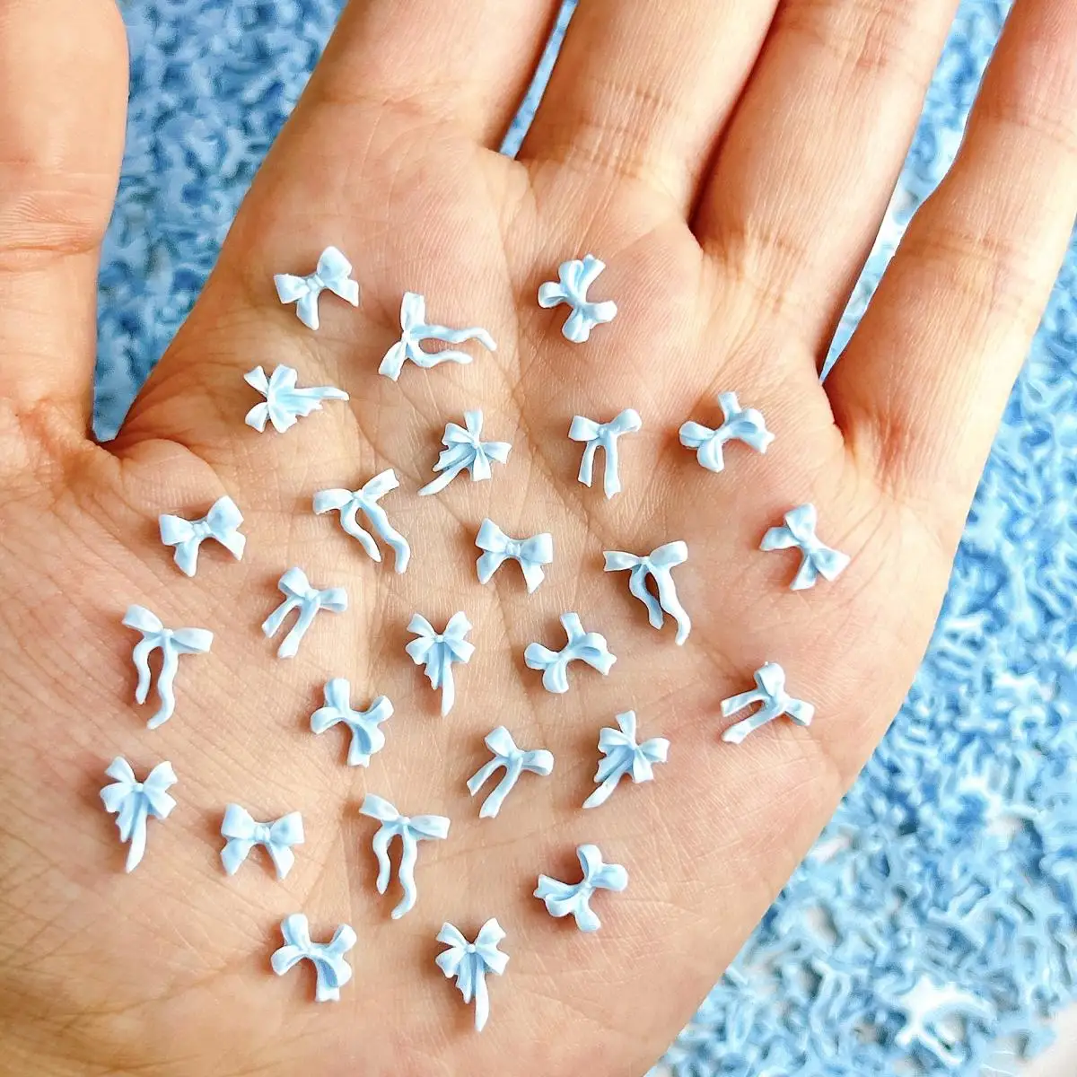 60 SZTUK Żywica 3D 5 stylów Mini kokardki do paznokci Przezroczysta niebieska kokardka Ozdoba do paznokci Etui na telefon Spinka do włosów Akcesoria do majsterkowania