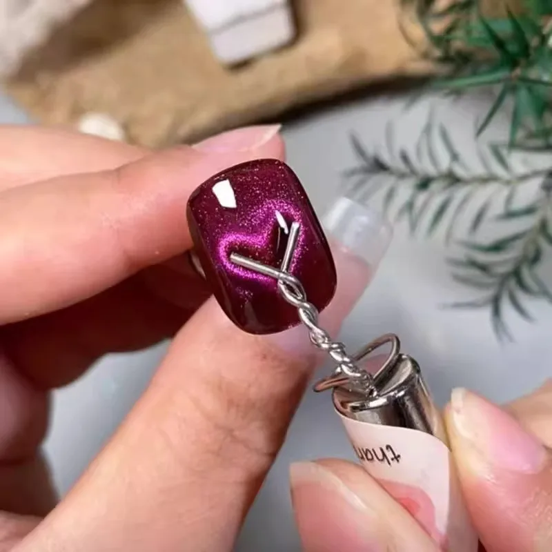 Magnete per occhi di gatto a forma di cuore Set di magneti per unghie Cat Eye a forma di Y Magnete con motivo d'amore adatto per strumenti magnetici per lucidatura del gel fai-da-te