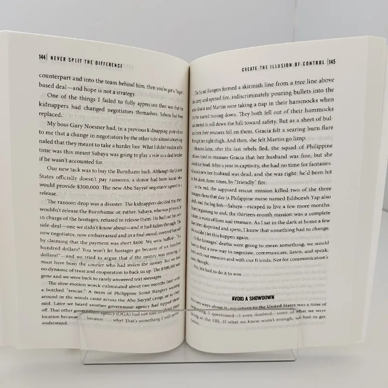 Never Split The Difference Bestseller Book Communication and Negotiation Skills Self Improvement Books Philosophy Book