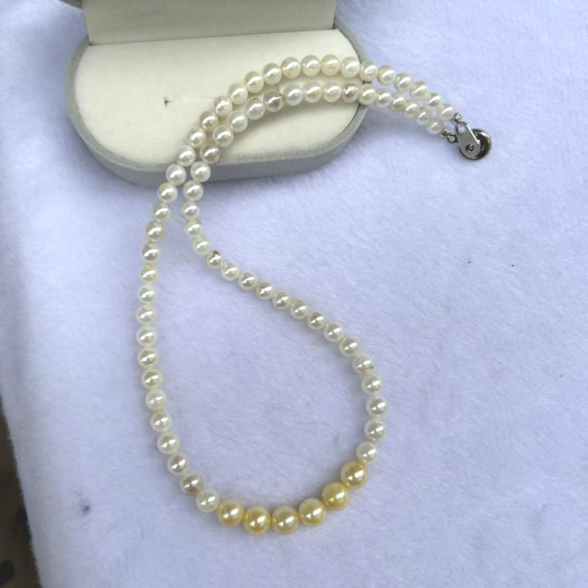 4-6mm Natural Akoya Seawater Pearl Gradient Smile Necklace, Fashionable Layering Collarbone Jewelry for Women's Everyday Wear