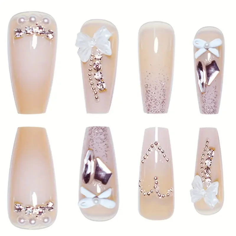 24 قطعة لون عاري لطيف اضغط على الأظافر الأبيض Bowknots لامعة الماس الترتر تصاميم الأظافر كاذبة الكورية نمط الحلو وهمية مسمار
