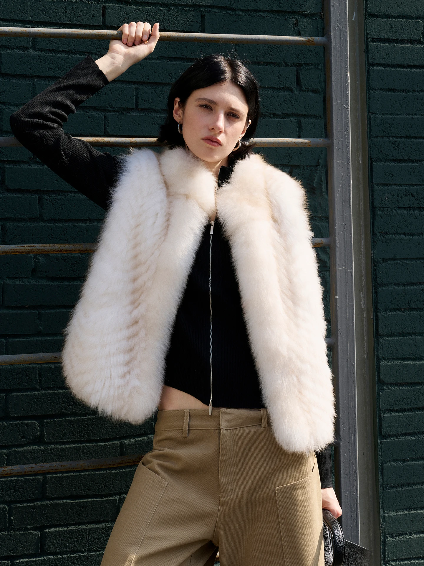 

Корейский меховой жилет «Лусячные фрагменты» в винтажном стиле с V-образной кареткой в полоску Премиум-класса, удобное тепло