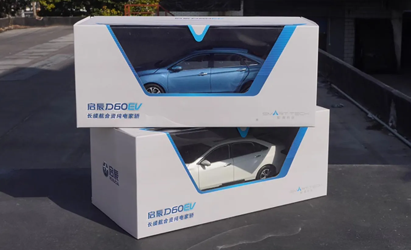 Originele gegoten schaal 1:18 Venucia D60 legering automodel klassiekers volwassen souvenir cadeau statische weergave