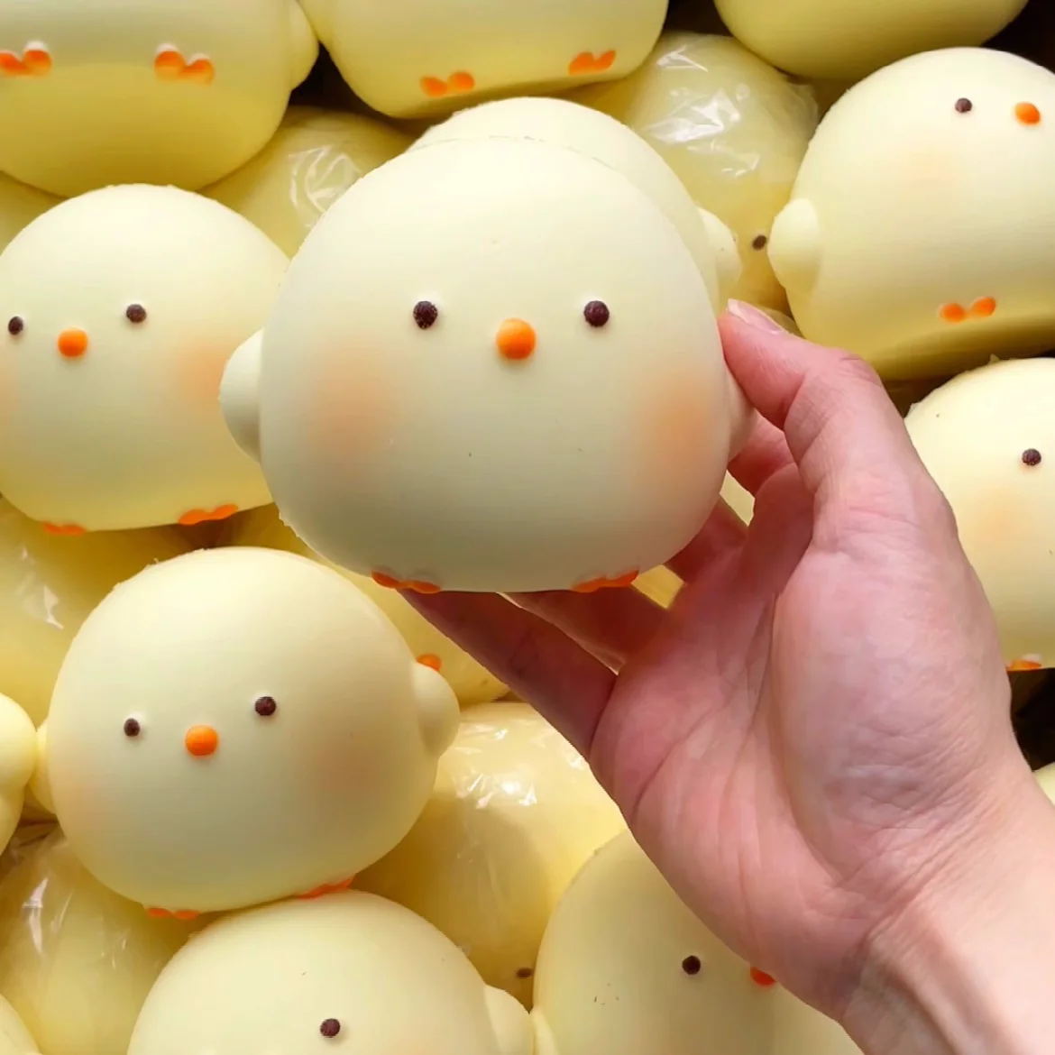 1pc Squishy Chick Slow Rebound Decompression Toy Stress-relief Kawaii Mochi Toy Popular Gifts For Students