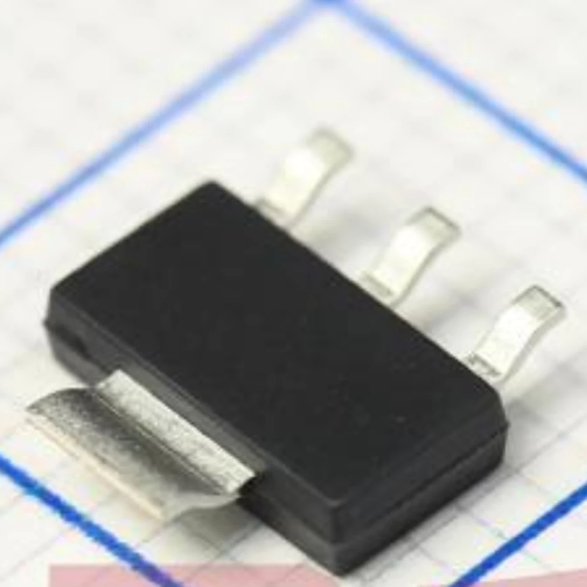 10PCS original FZT956 transistor BJT 3W 200V 2A PNP SOT-223: FZT956TA