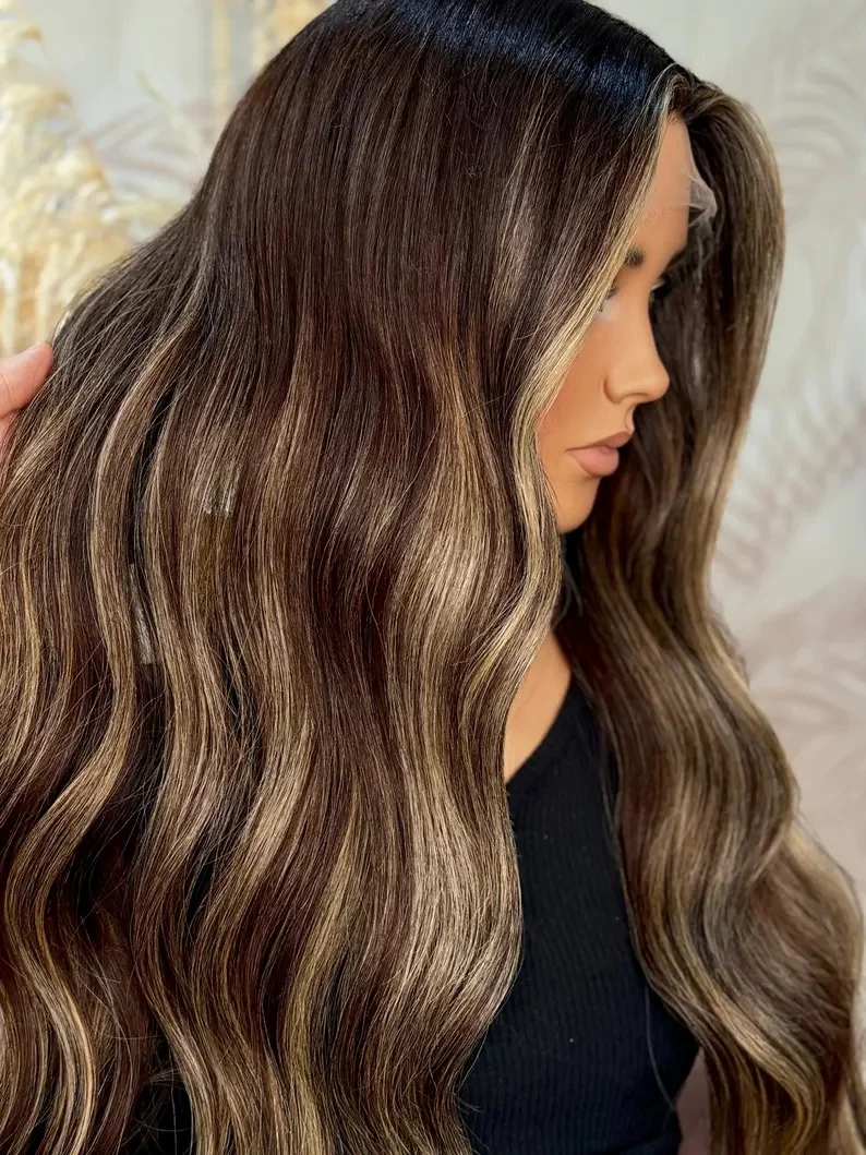 13x4 オンブレプラチナブロンドレースフロントウィッグ 高品質ディープウェーブウィッグ 美しいトップセール 耐熱ファイバー デイリーパーティー用