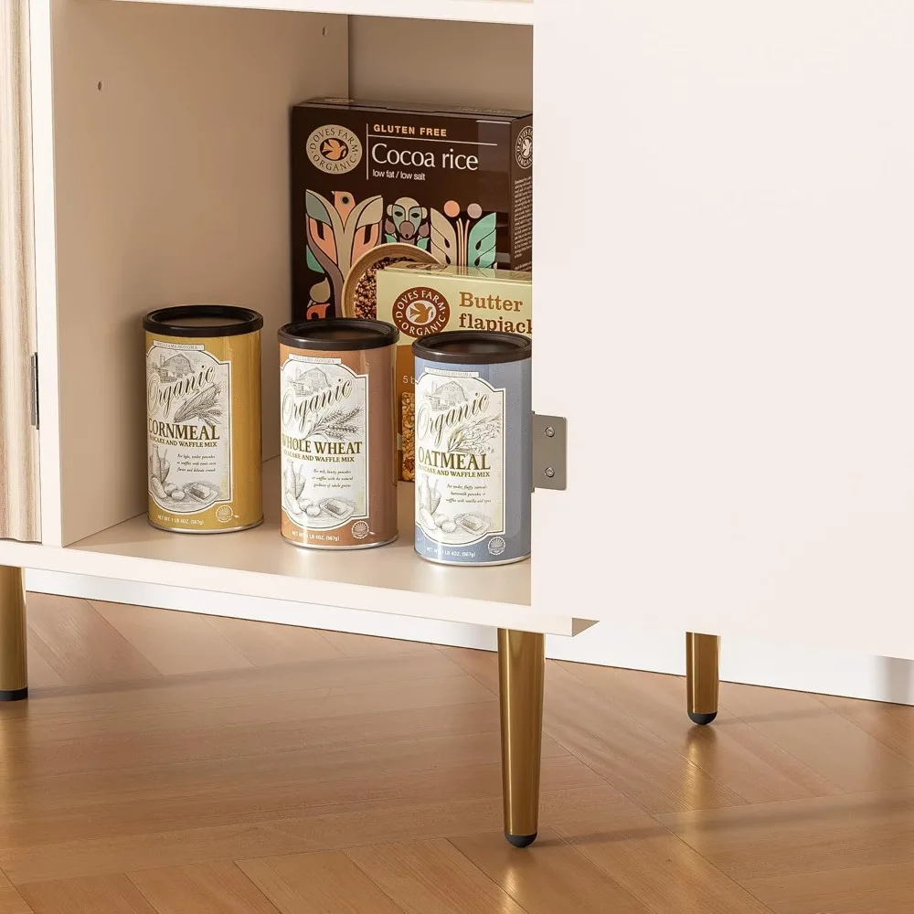 خزانة بوفيه حديثة مخددة بثلاثة أبواب مع أرفف قابلة للتعديل ومقابض ذهبية لتخزين المطبخ