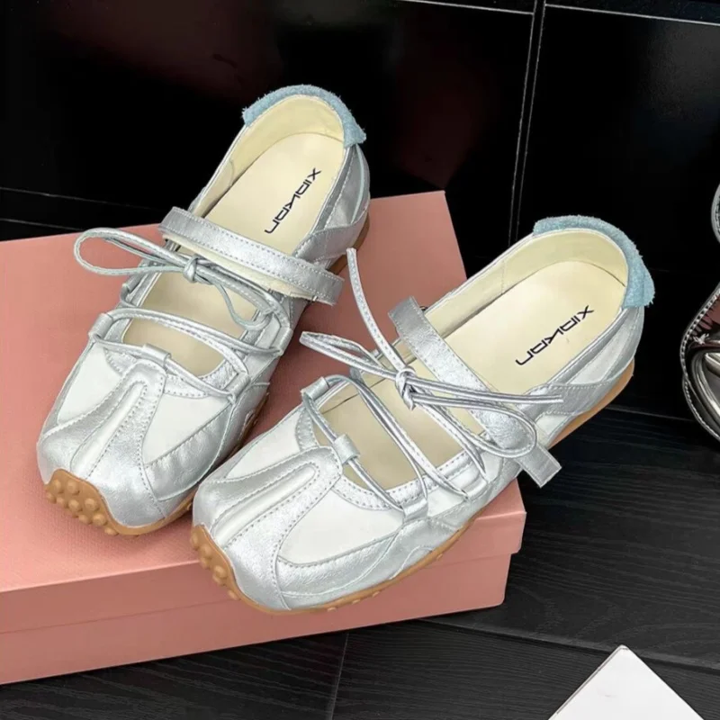 Flache Sportschuhe im neuen Stil, Mary Jane 2025, Sommer-Designer, magisches Klebeband, Slip-on-Ballettschuhe, modische, leichte Damenschuhe
