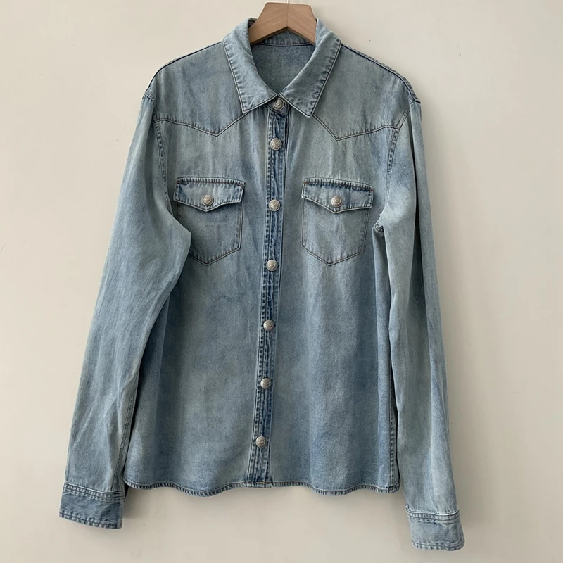 

Джинсовая рубашка, новый осенний продукт 2025 года, удобная и повседневная светло-голубая тонкая куртка из чистого хлопка с длинными рукавами в уличном стиле