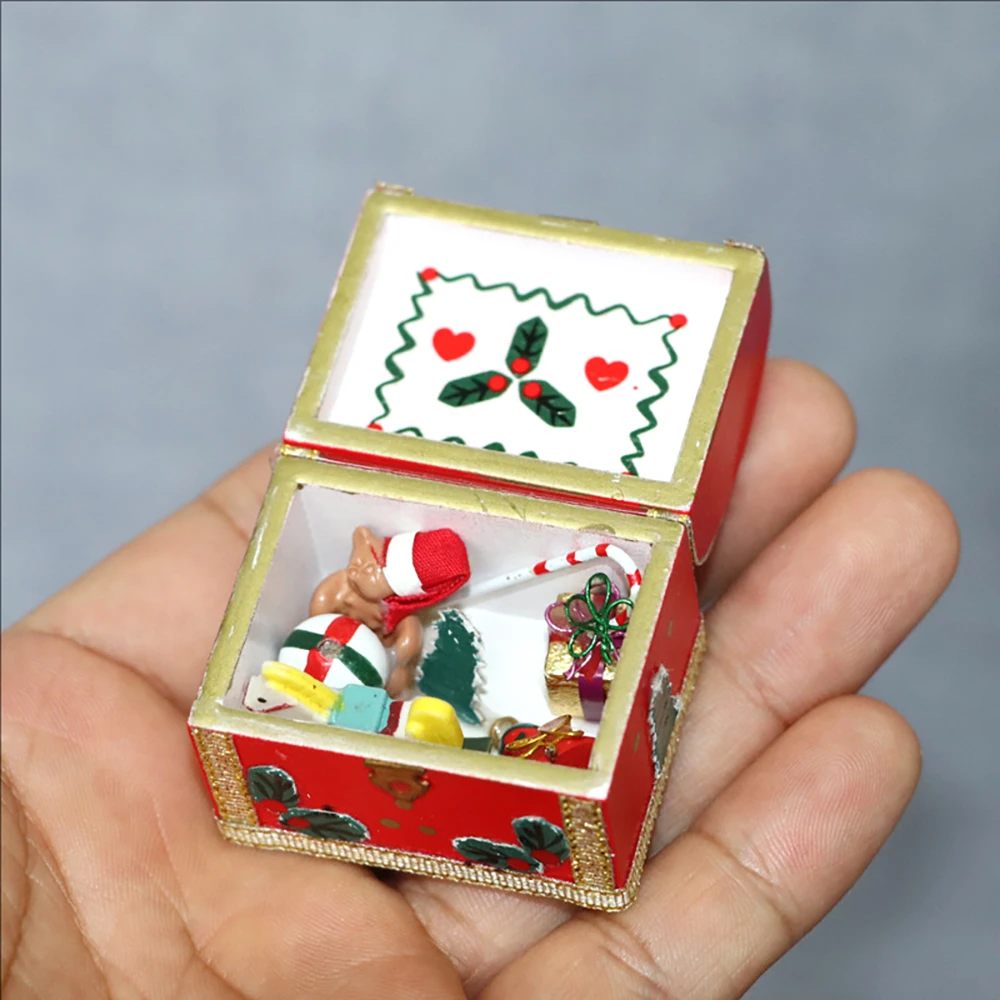 

1/12 Dollhouse Miniature Accessories Mini Wooden Christmas Xmas Gift Box Model Toy for Doll House Decoration ob11