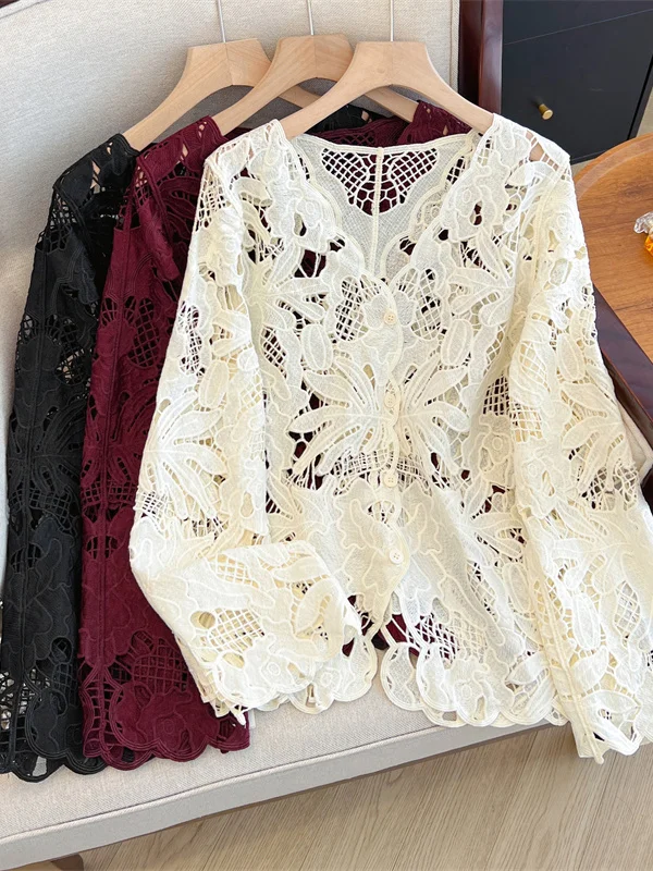 

Ele Embroidered Long Sve V-Ne Women's irt Hollow out Design Breathable Comfortable Vintage Sle Casual Top