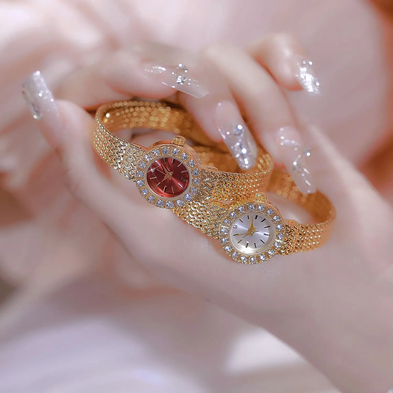 ساعات نسائية جديدة BS ماركة موضة كريستال ساعات كوارتز نسائية فاخرة ذهبية عتيقة ساعة يد بسيطة هدايا نسائية