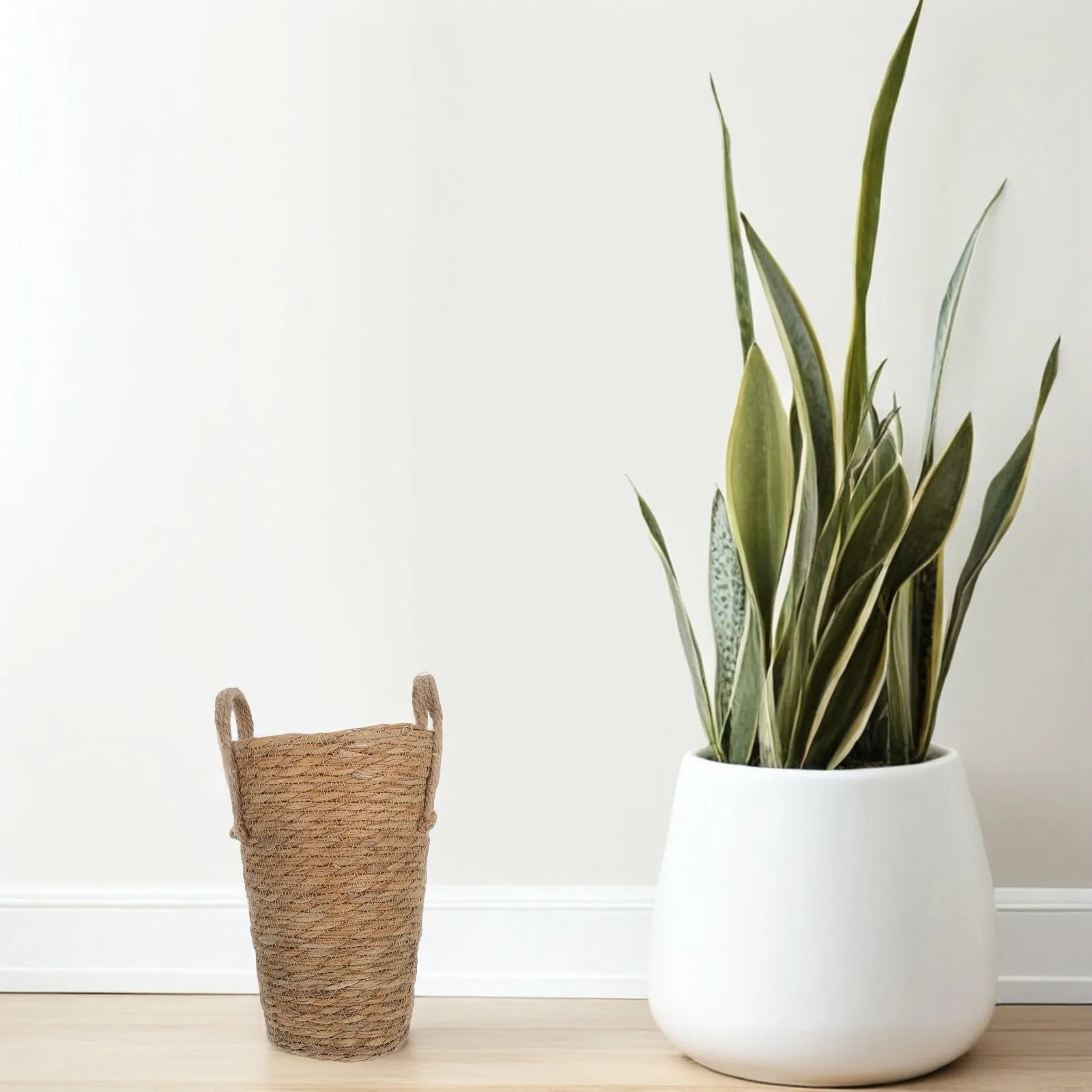 

Decorative Woven Plant Basket Medium Size Large Capacity Indoor Flower Pot Multi Purpose Storage Basket for Home Plant Decor