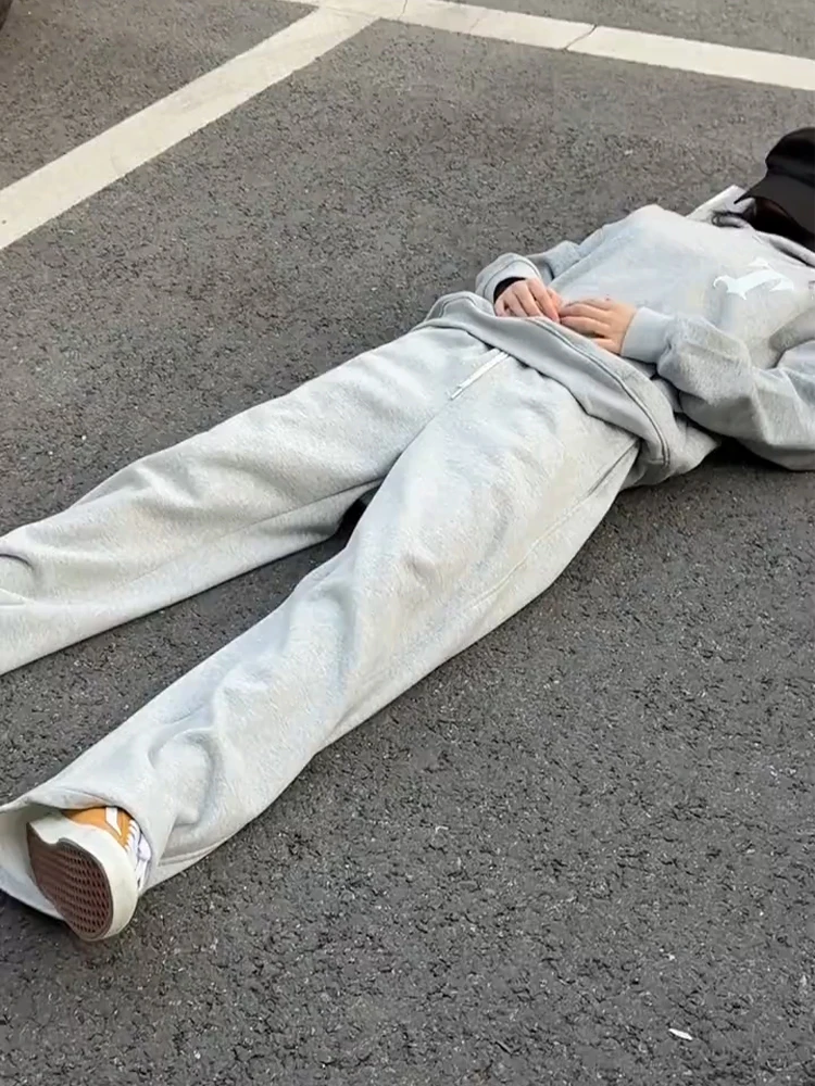 

ay American Retro Fitn Sweatpants Men's Spring Lazy Sle Wide Leg Pants Sports Casual Long Trousers White Flower