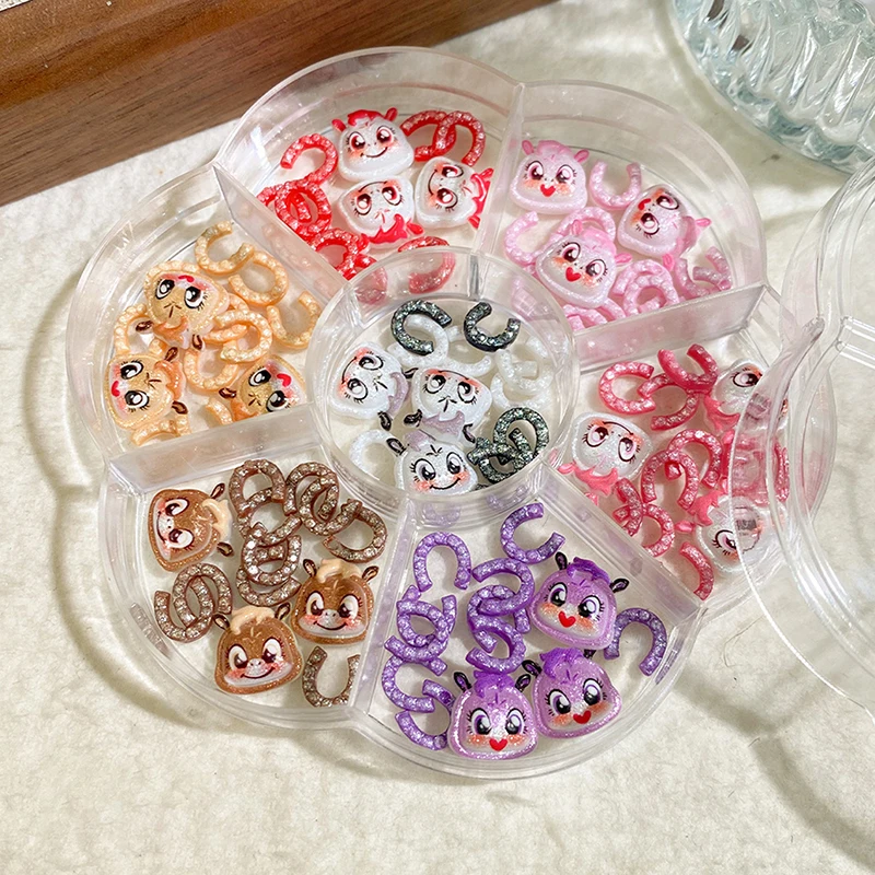 

Мультяшные китайские новогодние подвески для ногтей Год лошади, смола с плоской задней частью, животные, лошадь, украшение для ногтей, аксессуары для ногтей из смолы