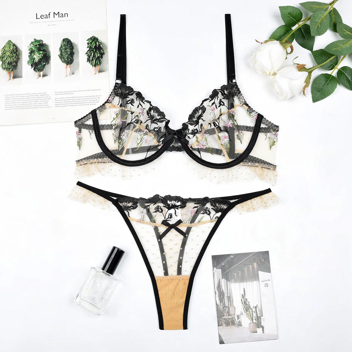 

Женский сексуальный цветочный эротический комплект, тонкий прозрачный комплект нижнего белья, бюстгальтер, стринги, порно костюм, нижнее белье, сексуальные костюмы