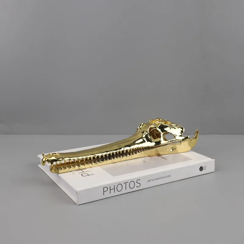 

Modern Minimalistic Abstraction Golden Crocodile Skull Shape Metal Ornaments Living Room Entrance Hotel Soft Decoration Home Orn