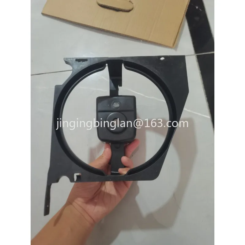 Factory direct sales, opposite door, three-wire motor, fan bracket, plastic shell, black  original refrigerator accessories.