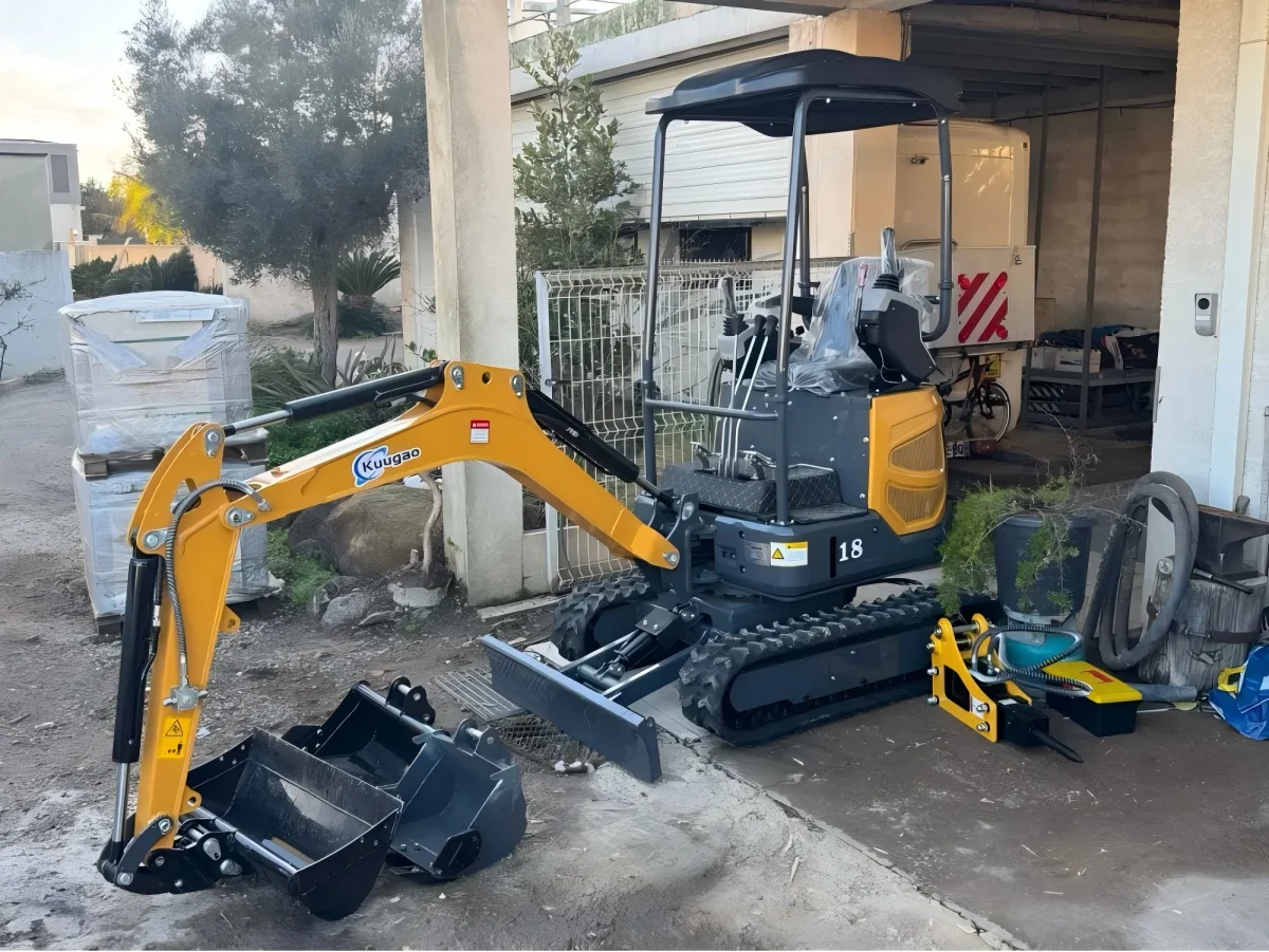 

Бесплатная доставка! Компактный мини-экскаватор 1.5-1.8 тонны, Китай. Мини-погрузчик, индивидуальная сборка на заводе. Малый экскаватор Kubota.