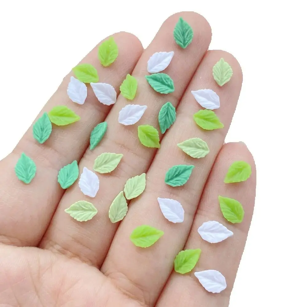 100 Peças Novas de Resina Fofa em Formato de Mini Folha com Base Reta para Decoração de Manicure e Acessórios para Laços de Cabelo