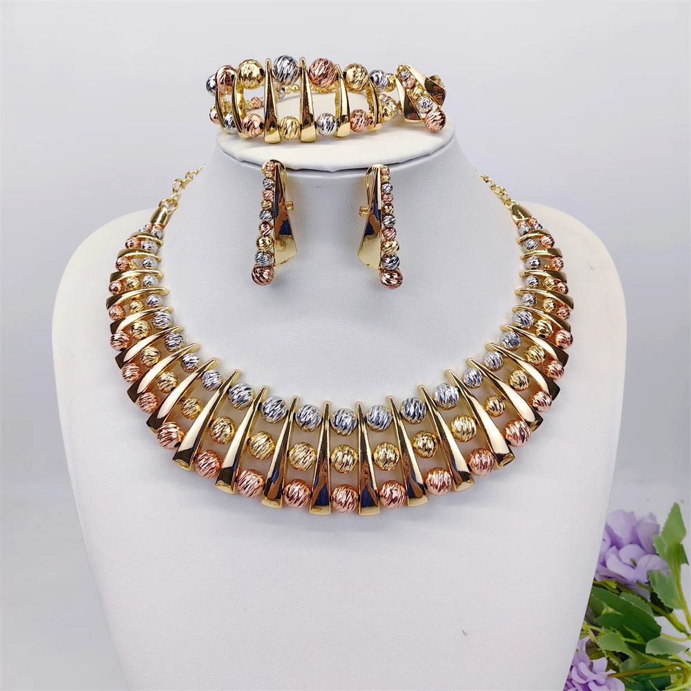 Arab Dubai Style Gold Color Jewelry Sets Necklace Earrings Bracelet Rings Sets For Women To Wear As A Wedding Banquet Gifts